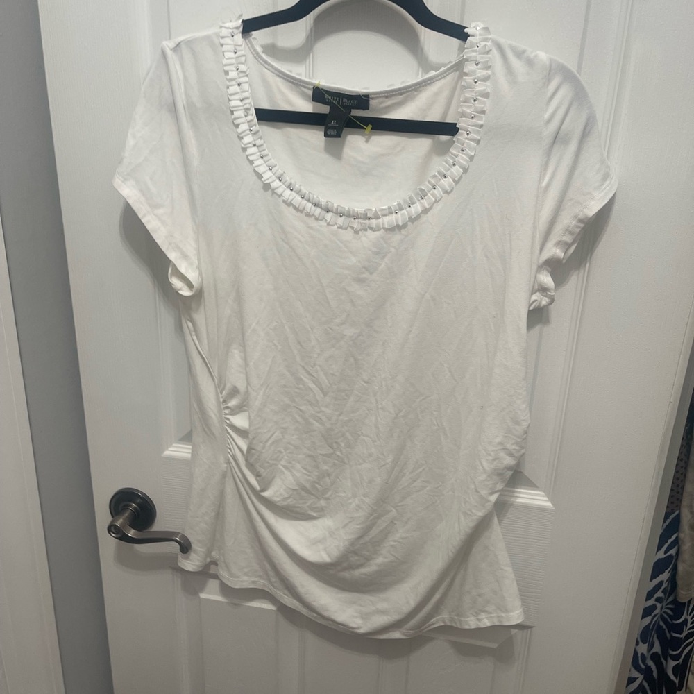 White House Black Market White Short Sleeve Top - Picture 3 of 14
